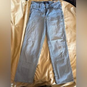 Hollister Vintage Ultra High Rise Straight Jeans Size 3R